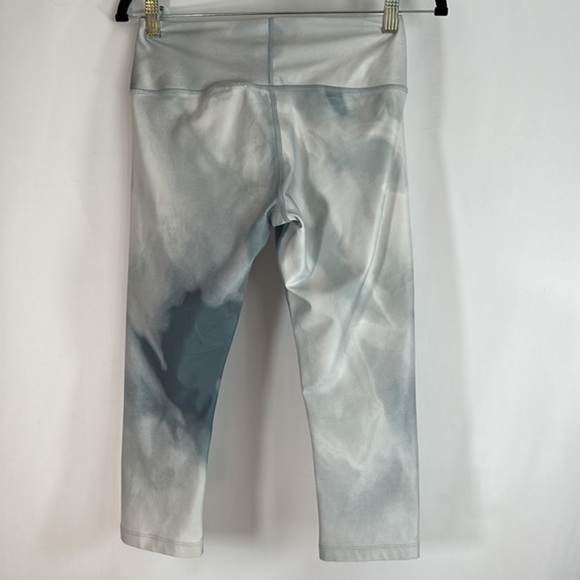 Nike Golf Tour Performance Grey & White Cropped Leggings - Picture 6 of 8